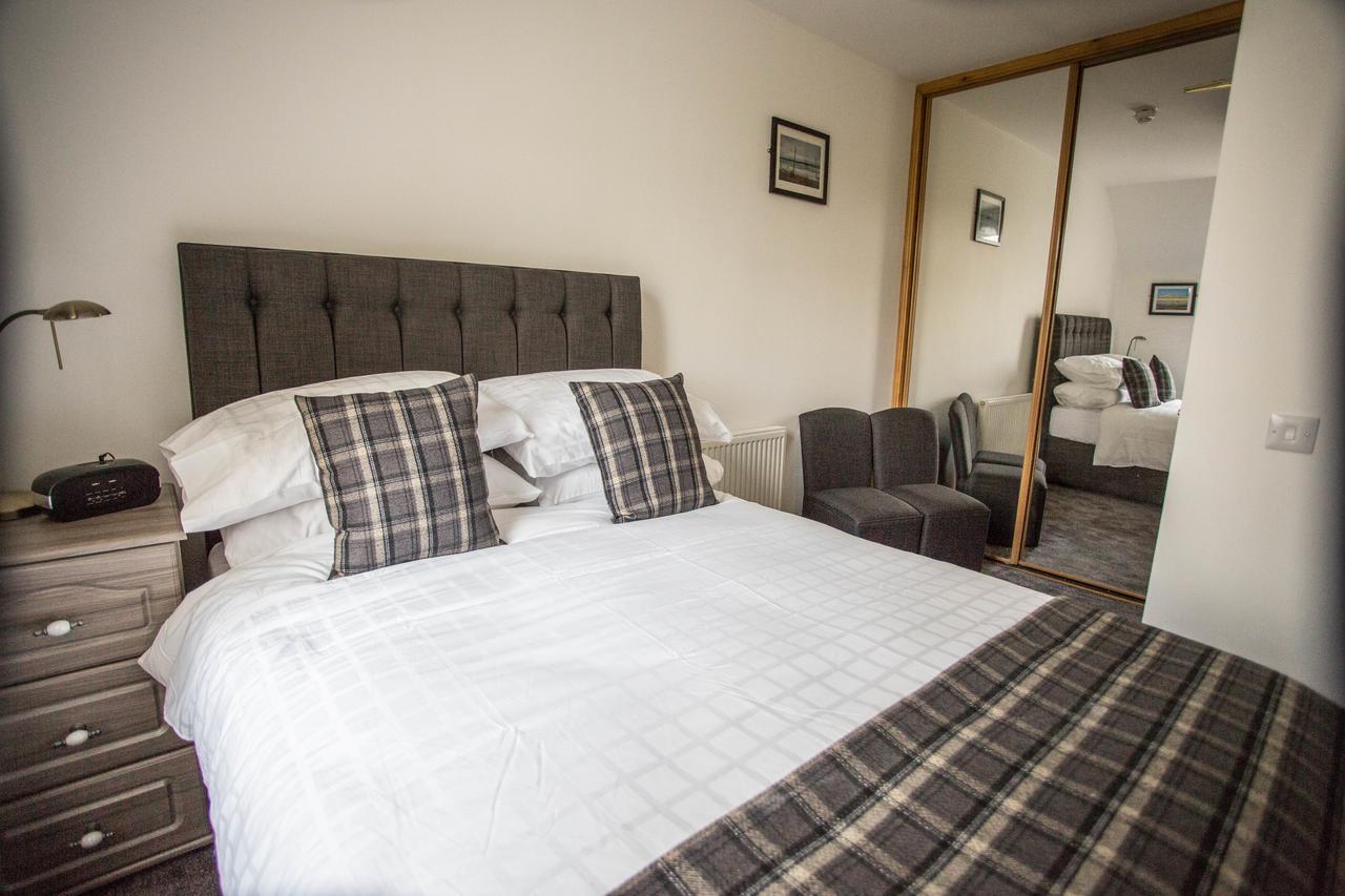 By The Bay Bed & Breakfast Cruden Bay Exterior photo